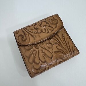 Patricia Nash Reiti Tooled Leather Wallet Coin Purse Fox Brown Color Womens NWOT